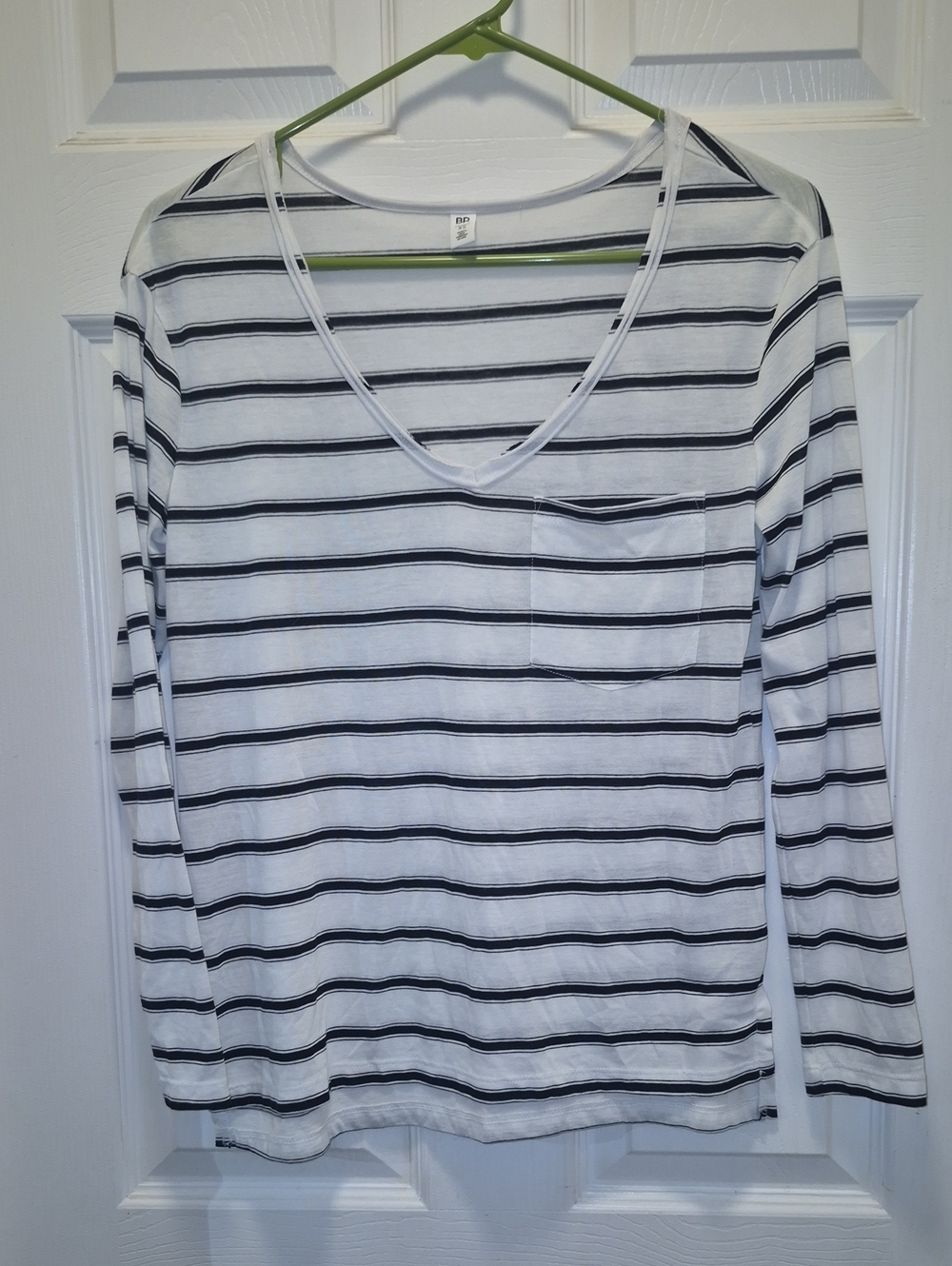 bp White & Black Striped V-Neck Long Sleeve Tee